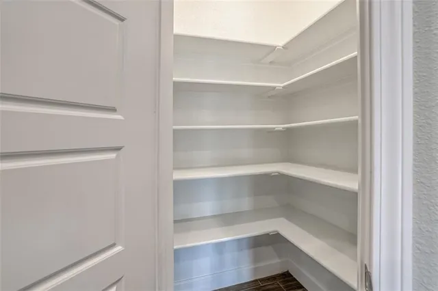 $547,450 | 25371 West 84th Street, Lenexa, KS 66227