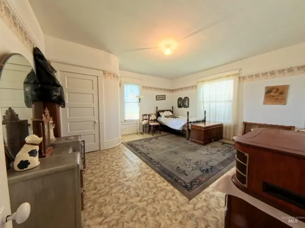 $419,900 | 1783 W Highway, Pomeroy, WA 99347