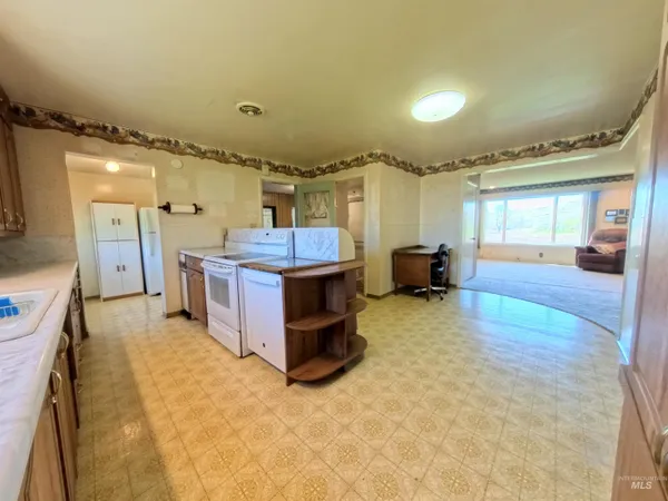 $419,900 | 1783 W Highway, Pomeroy, WA 99347