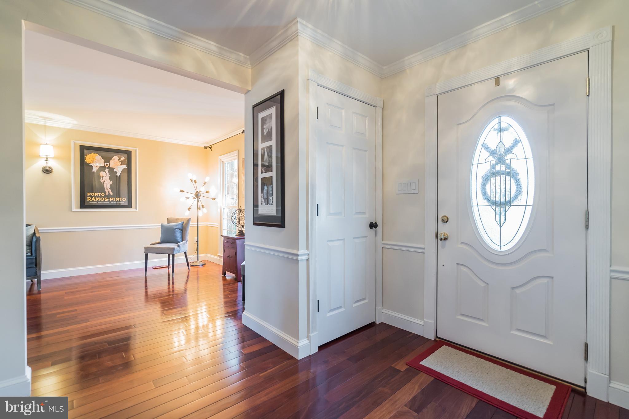 11710 Ayreshire Road Oakton, VA 22124 - Photo 3 of 30 Foyer - Gleaming Brazilian cherry hardwood floors