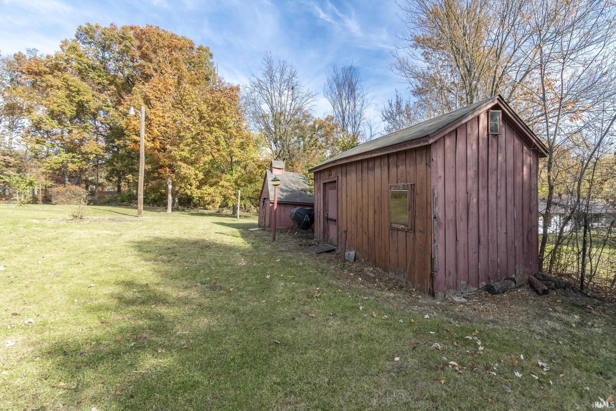 8126 Coldwater Road Fort Wayne, IN 46825 - Photo 33 of 36