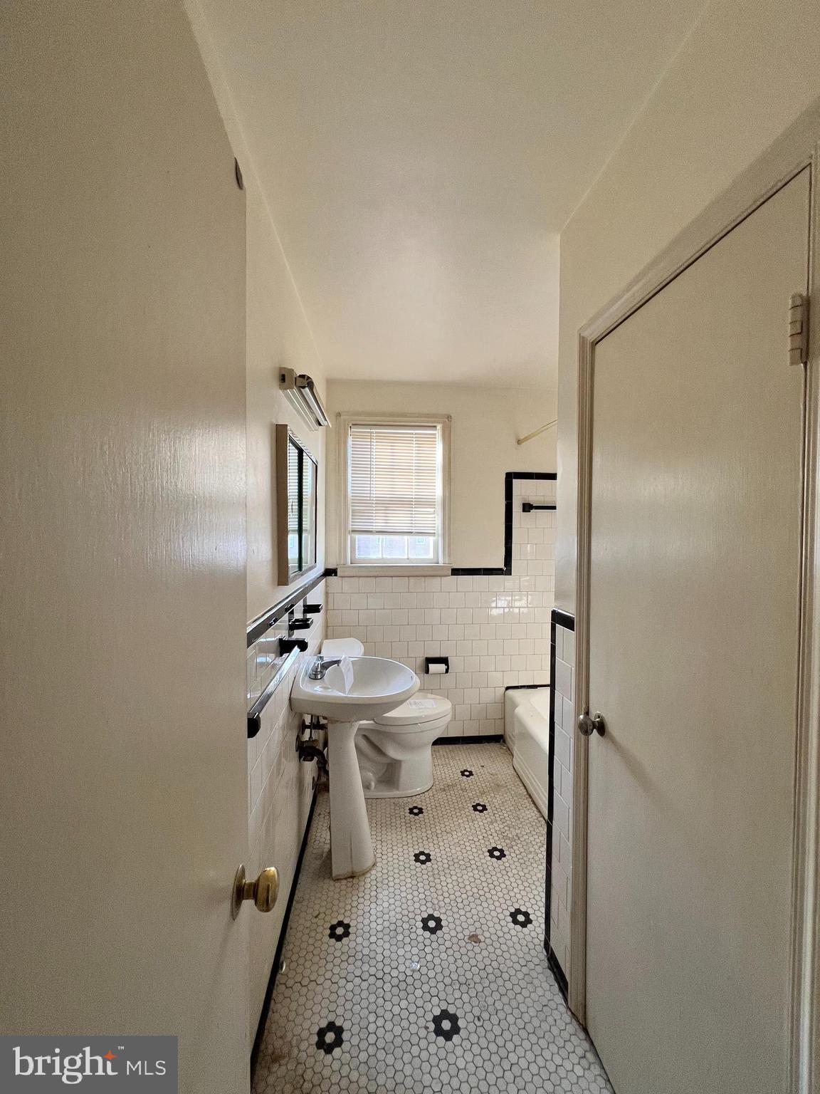 6229 Pilgrim Road Baltimore, MD 21214 - Photo 8 of 9 Gallery Image 8