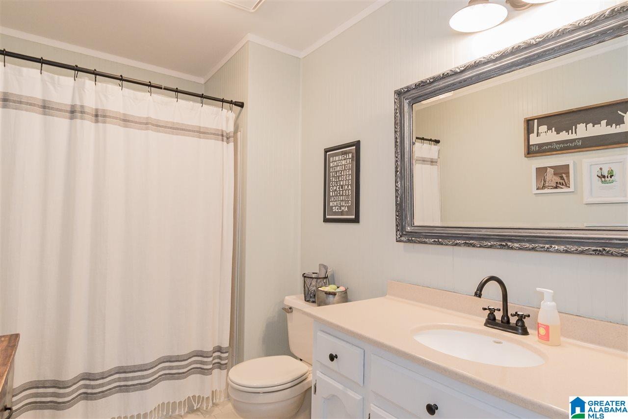 812 Mockernut Road Birmingham, AL 35244 - Photo 27 of 49