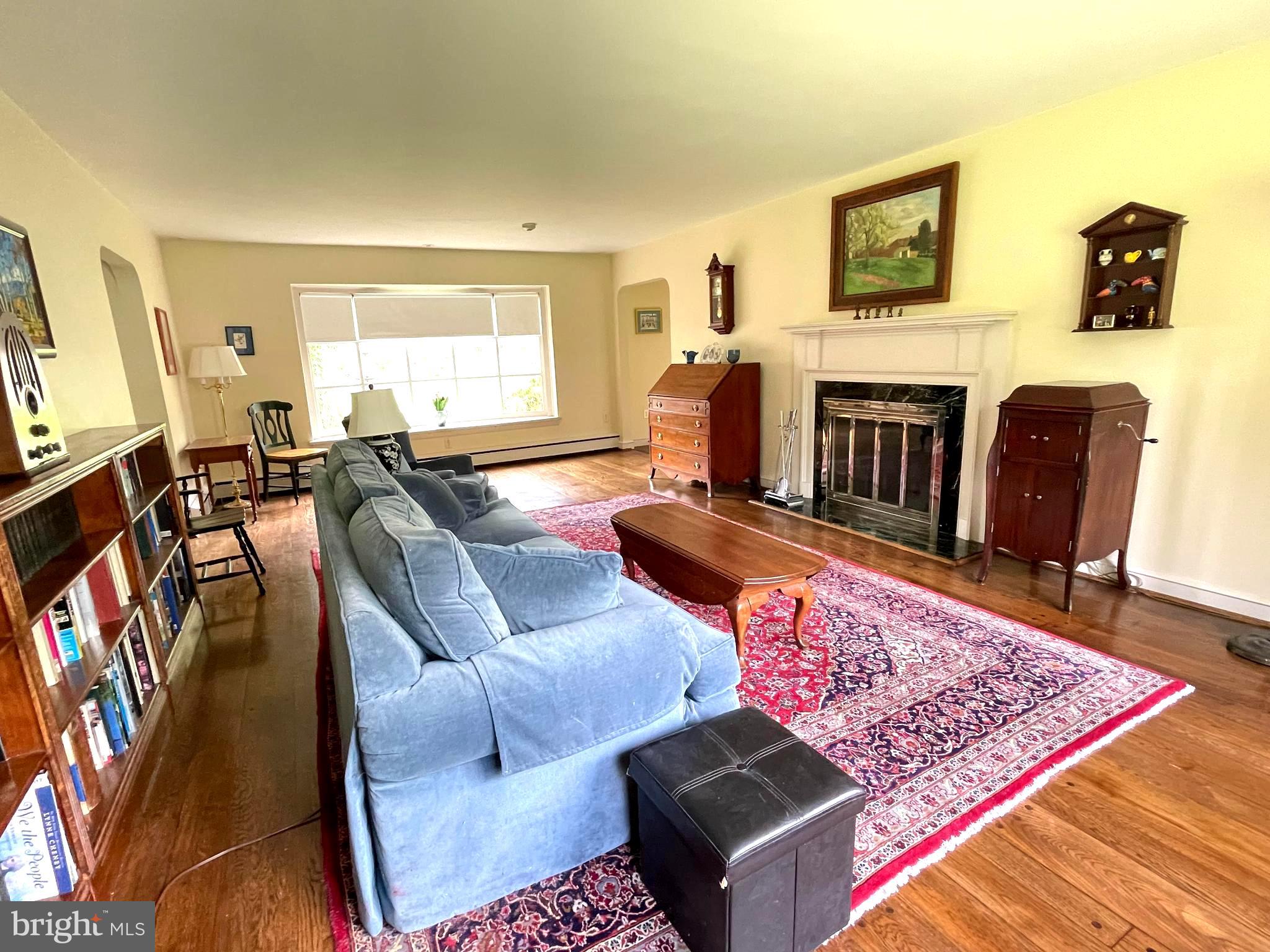 1457 Holcomb Road Huntingdon Valley, PA 19006 - Photo 36 of 47 Living Room