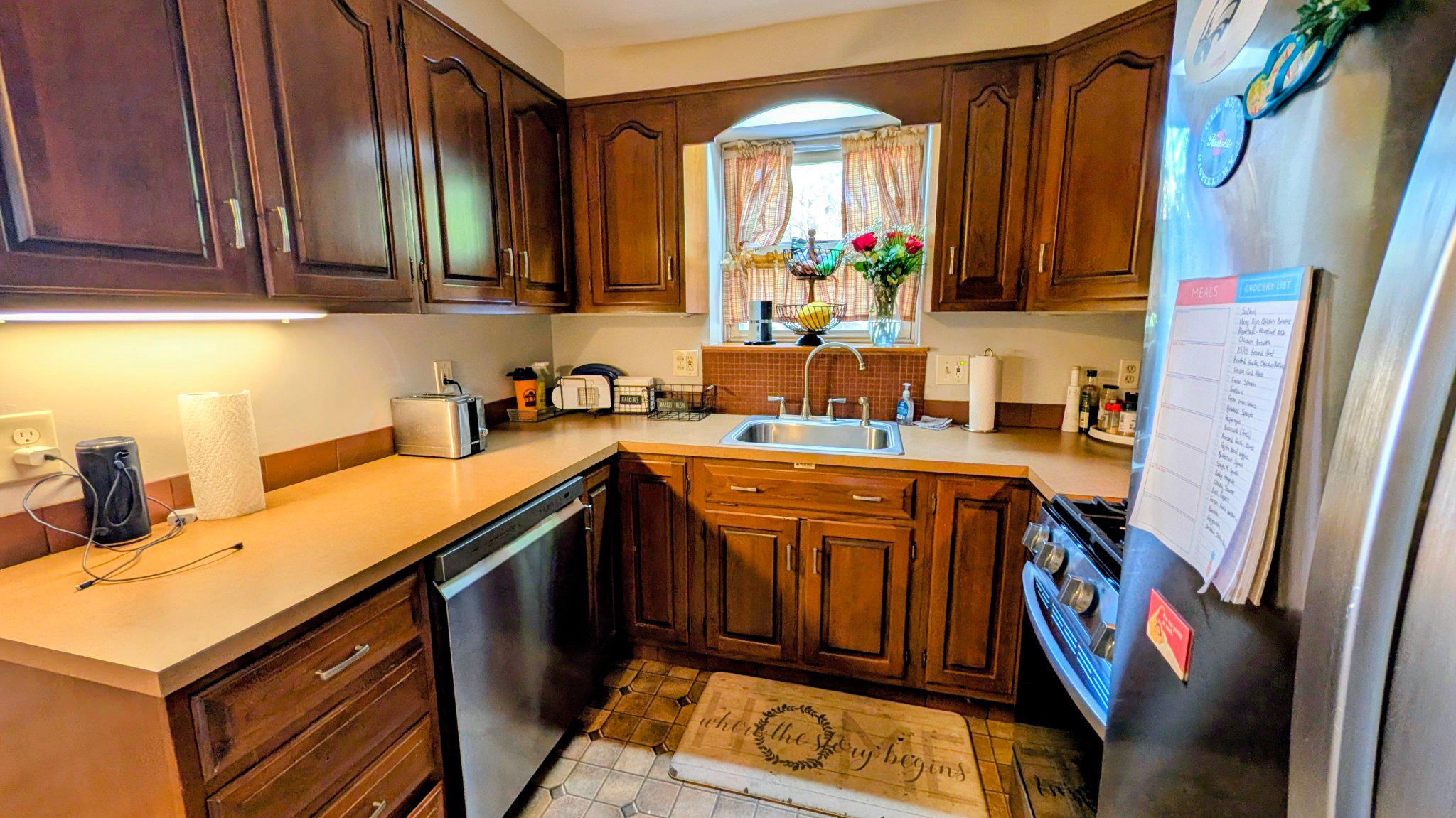 89 Worrell Drive Springfield, PA 19064 - Photo 18 of 36 Stainless steel appliances.