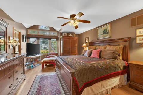 $475,000 | 1507 Acorn Court, Wheeling, IL 60090