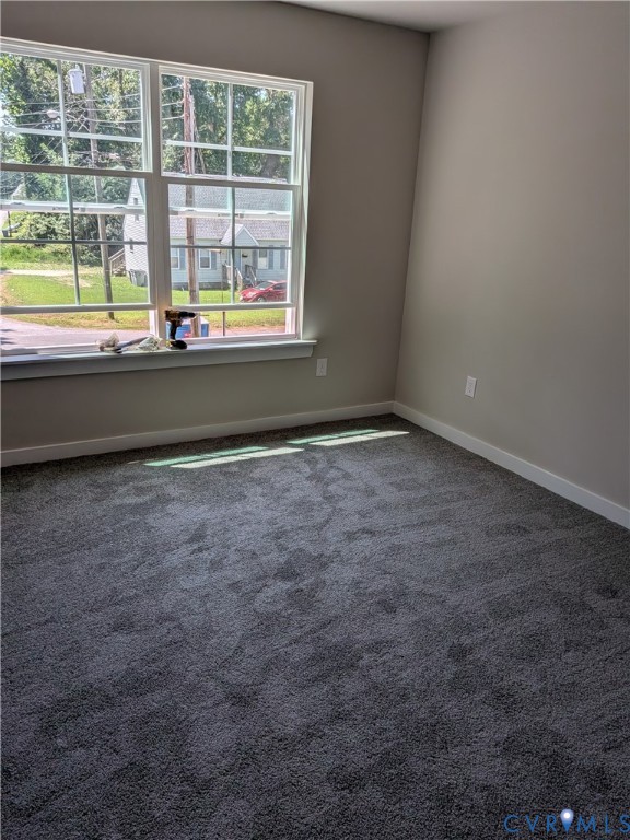 21305 Rutledge Avenue Petersburg, VA 23803 - Photo 6 of 14 Gallery Image 6