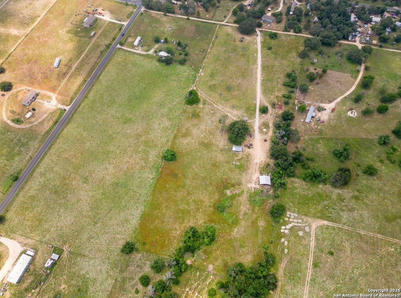 1585 Mogford Road San Antonio, TX 78264 - Photo 5 of 9 a bathroom with a shower