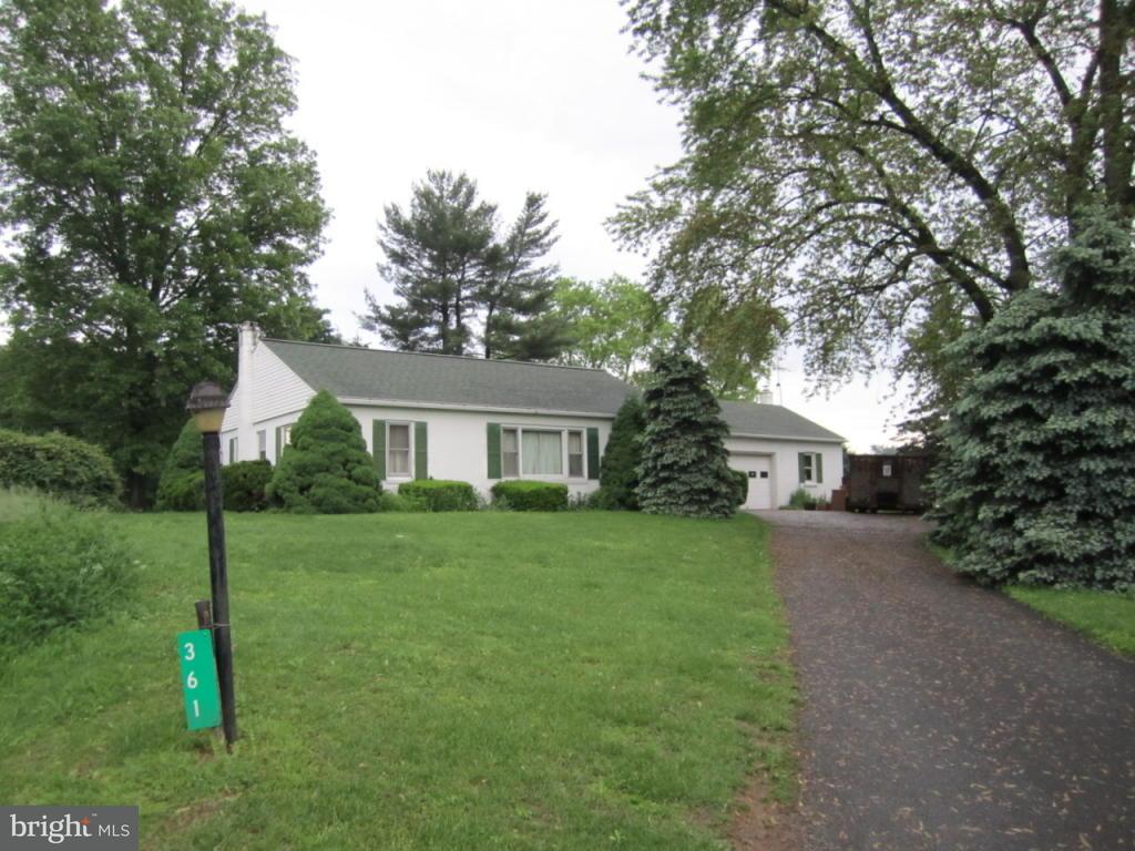 361 West Hernley Road Manheim, PA 17545 - Photo 1 of 10