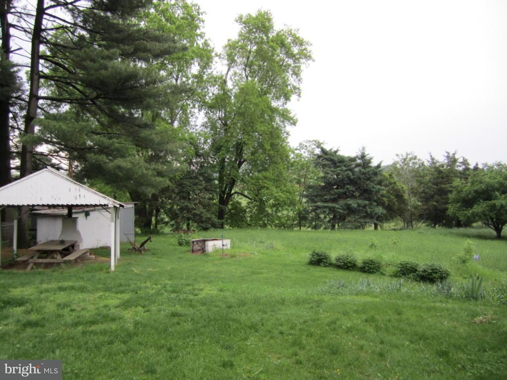 361 West Hernley Road Manheim, PA 17545 - Photo 6 of 10