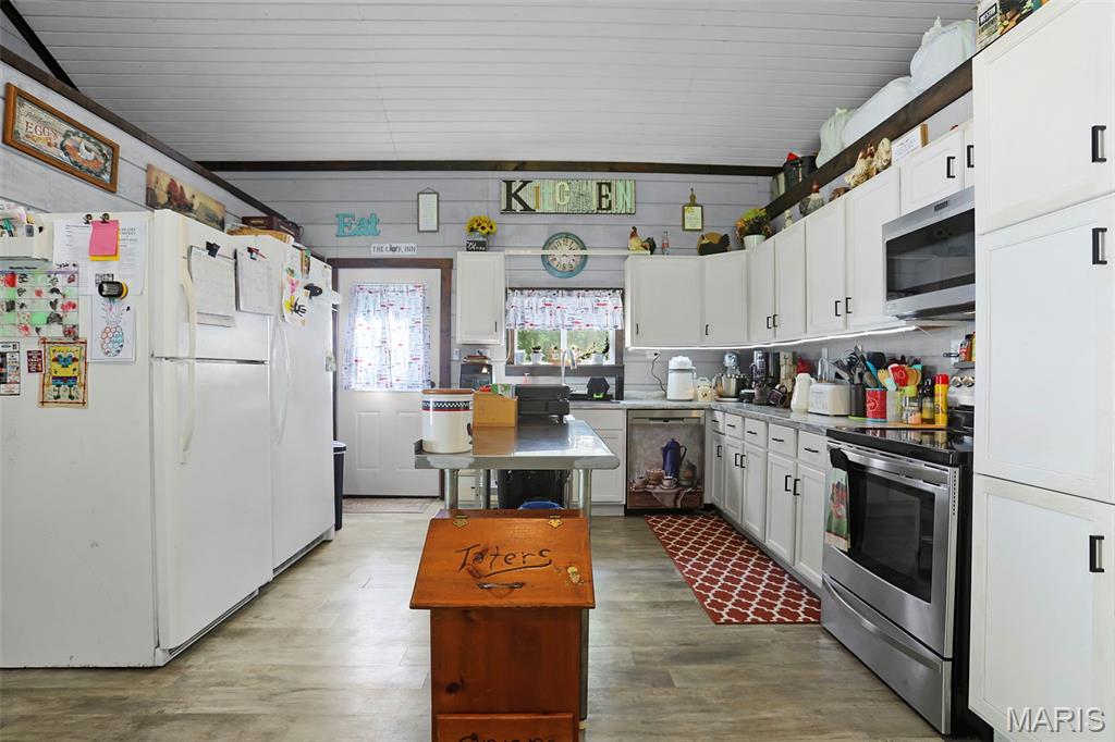 613 22nd Street Hillsboro, IL 62049 - Photo 15 of 36