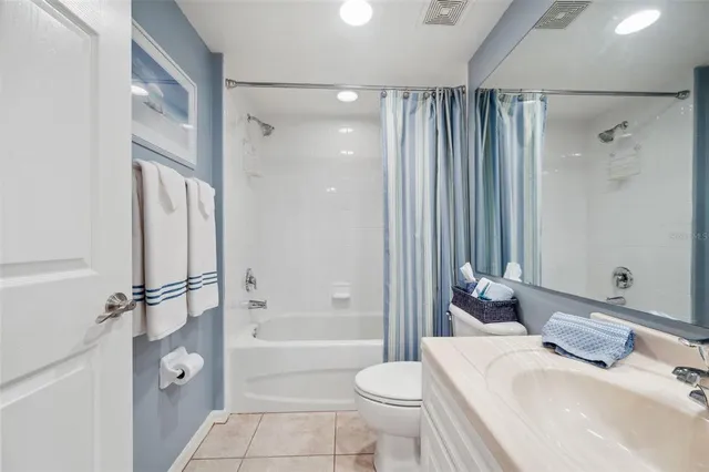 $374,990 | 960 Starkey Road, Unit 5303, Largo, FL 33771