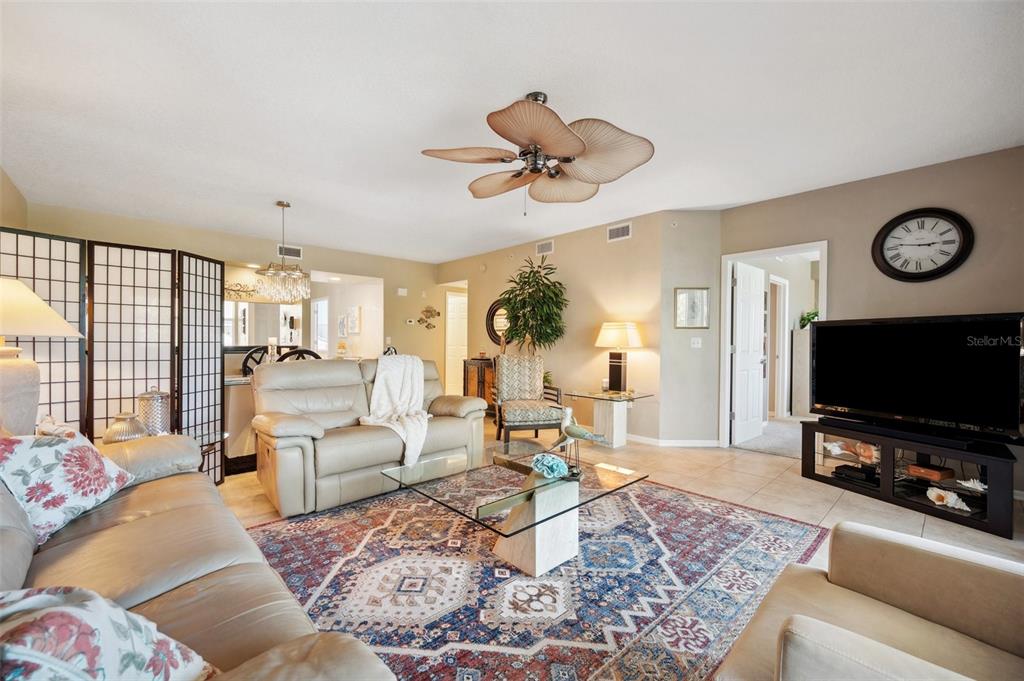 960 Starkey Road, Unit 5303 Largo, FL 33771 - Photo 5 of 56