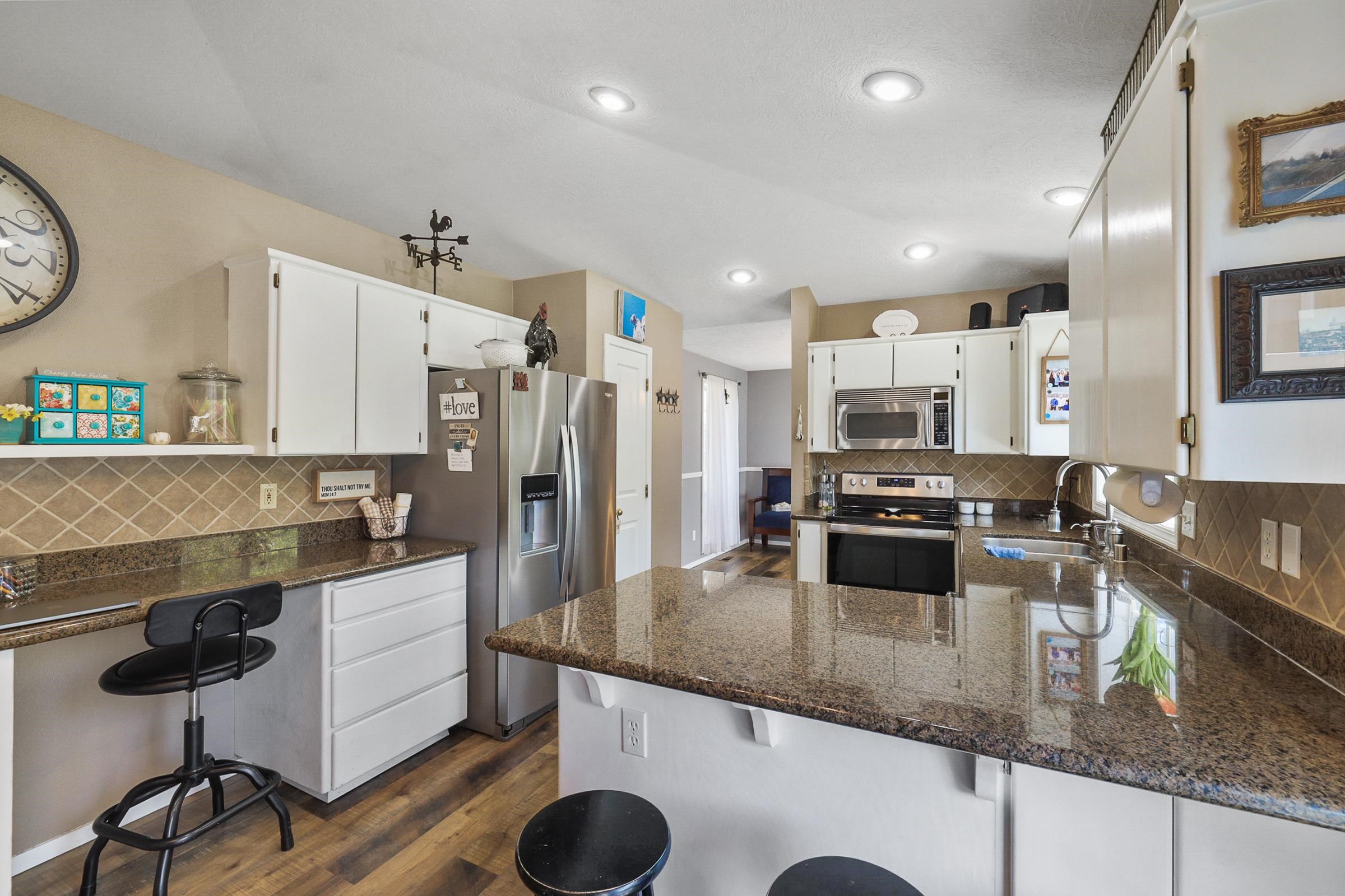 524 East Midway Road Colbert, WA 99005 - Photo 6 of 24