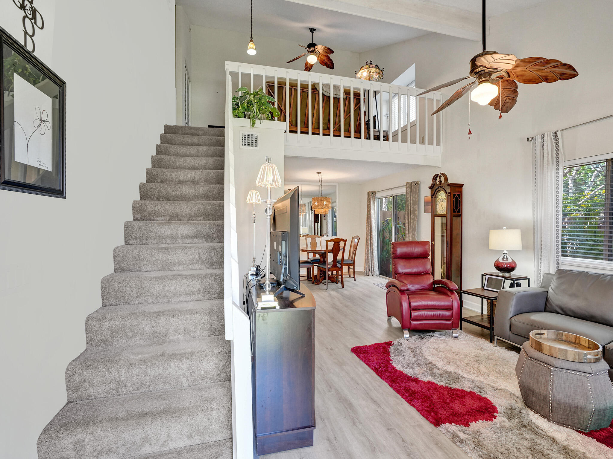 313 Maplecrest Circle Jupiter, FL 33458 - Photo 4 of 30 Entrance