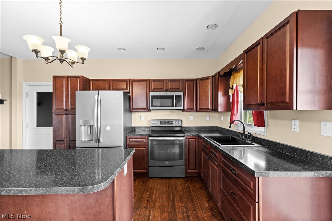 52161 Key Bellaire Road Bellaire, OH 43906 - Photo 13 of 44