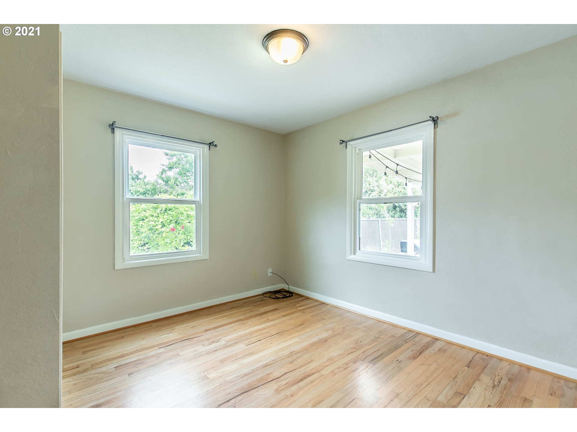 1390 M Street Springfield, OR 97477 - Photo 17 of 32