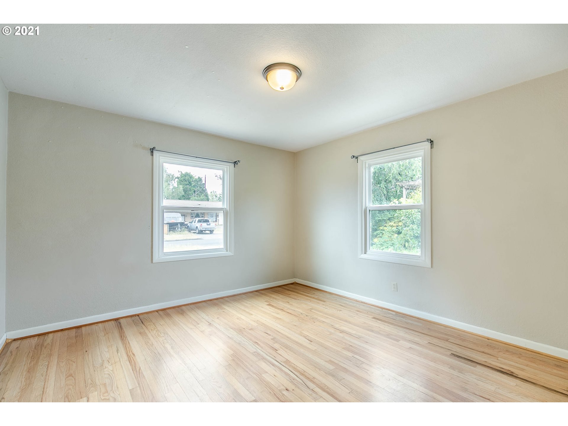 1390 M Street Springfield, OR 97477 - Photo 24 of 32