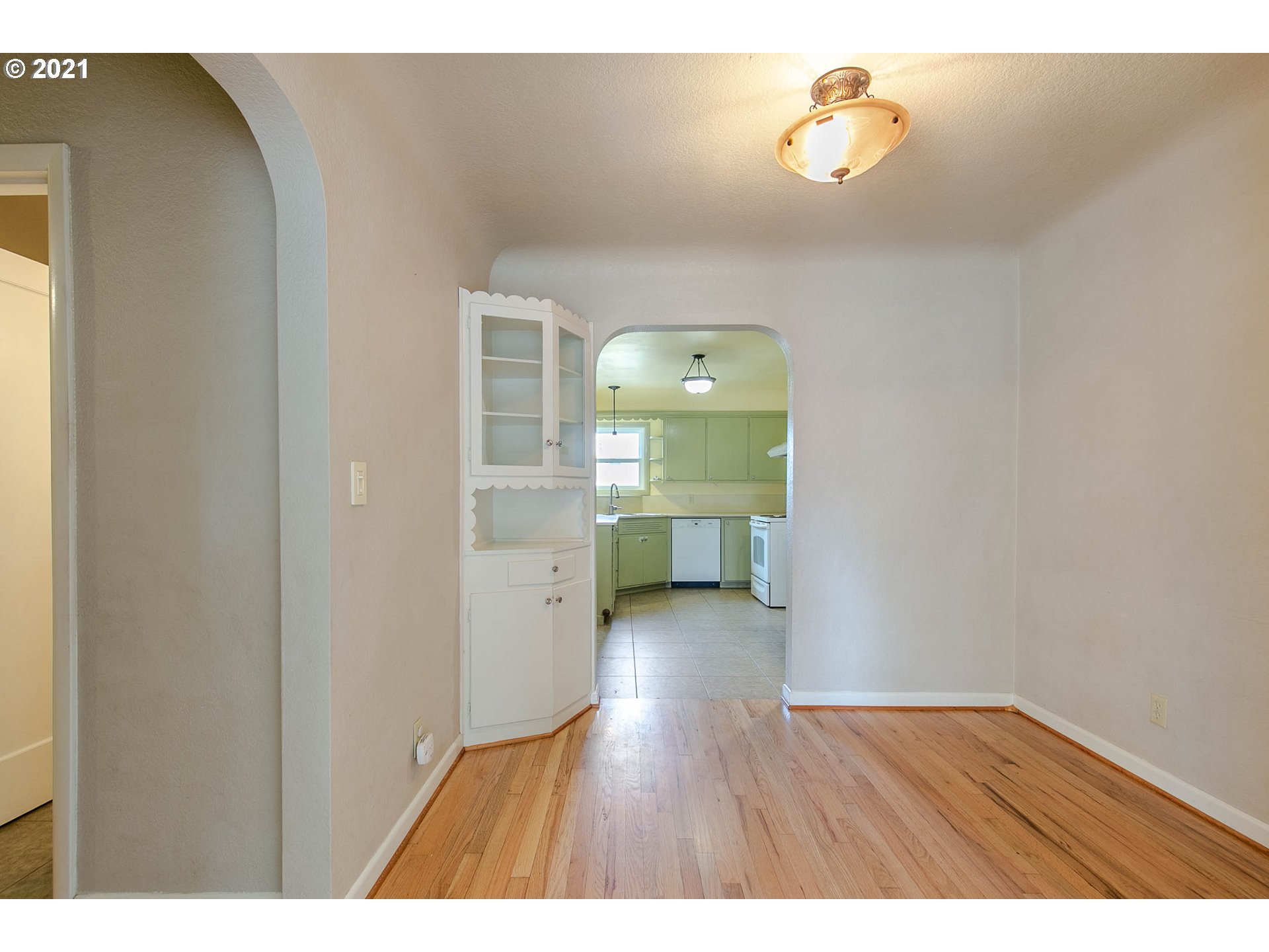 1390 M Street Springfield, OR 97477 - Photo 7 of 32