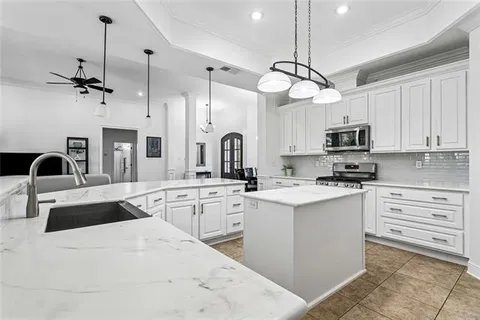 $500,000 | 1704 Jackson Street, Mandeville, LA 70448