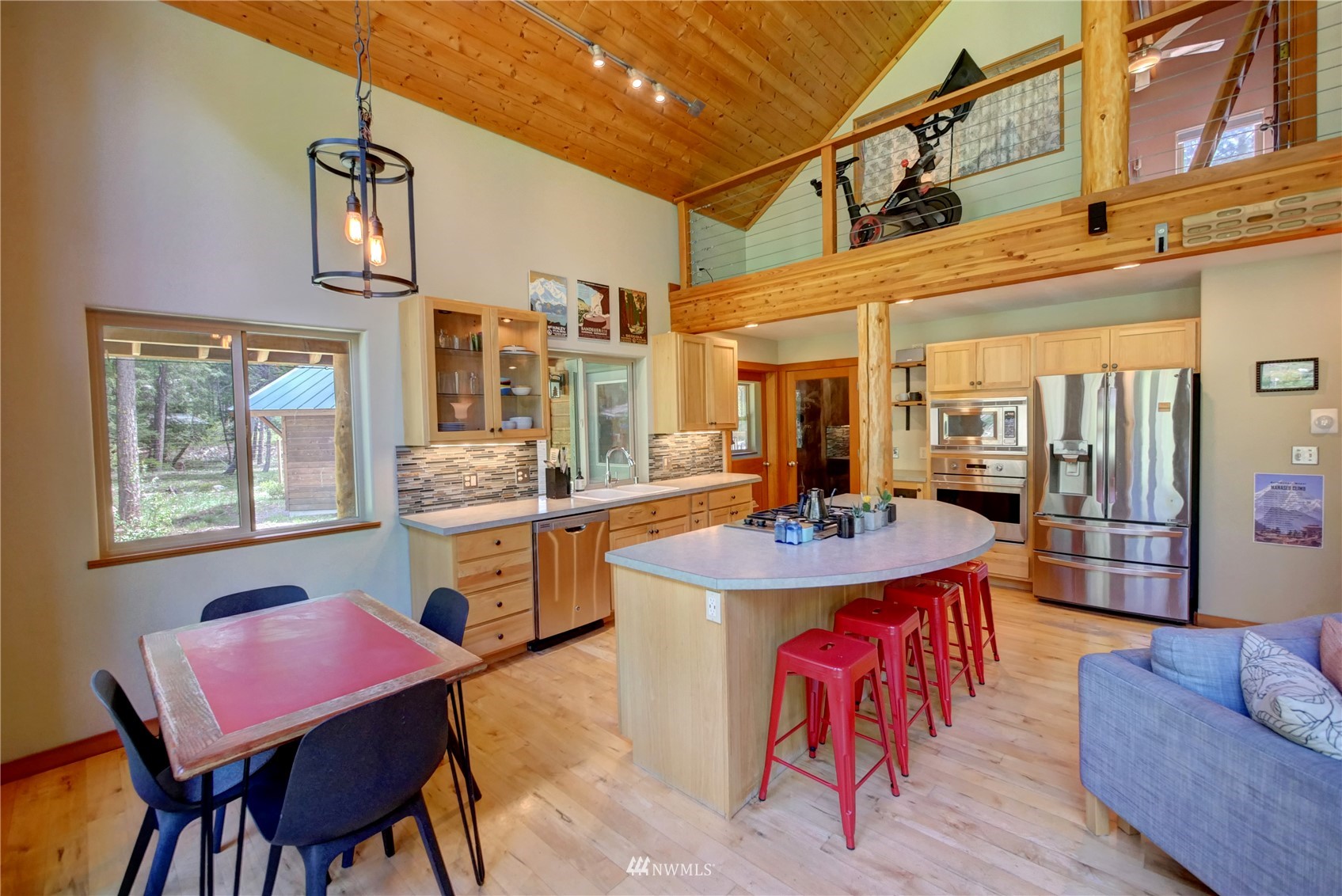 240 Lost River Road Mazama, WA 98833 - Photo 9 of 39 Gallery Image 9