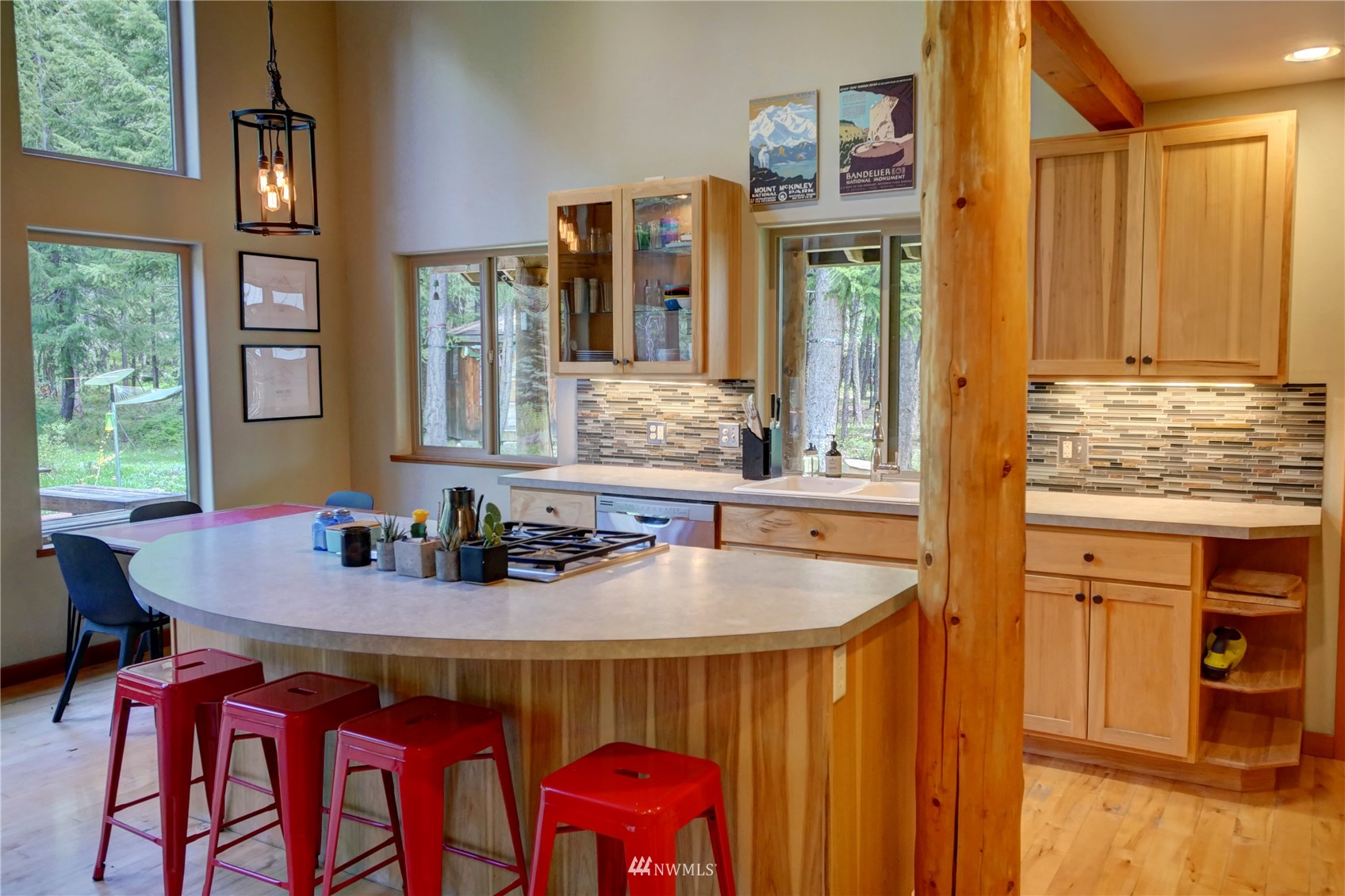 240 Lost River Road Mazama, WA 98833 - Photo 10 of 39 Gallery Image 10