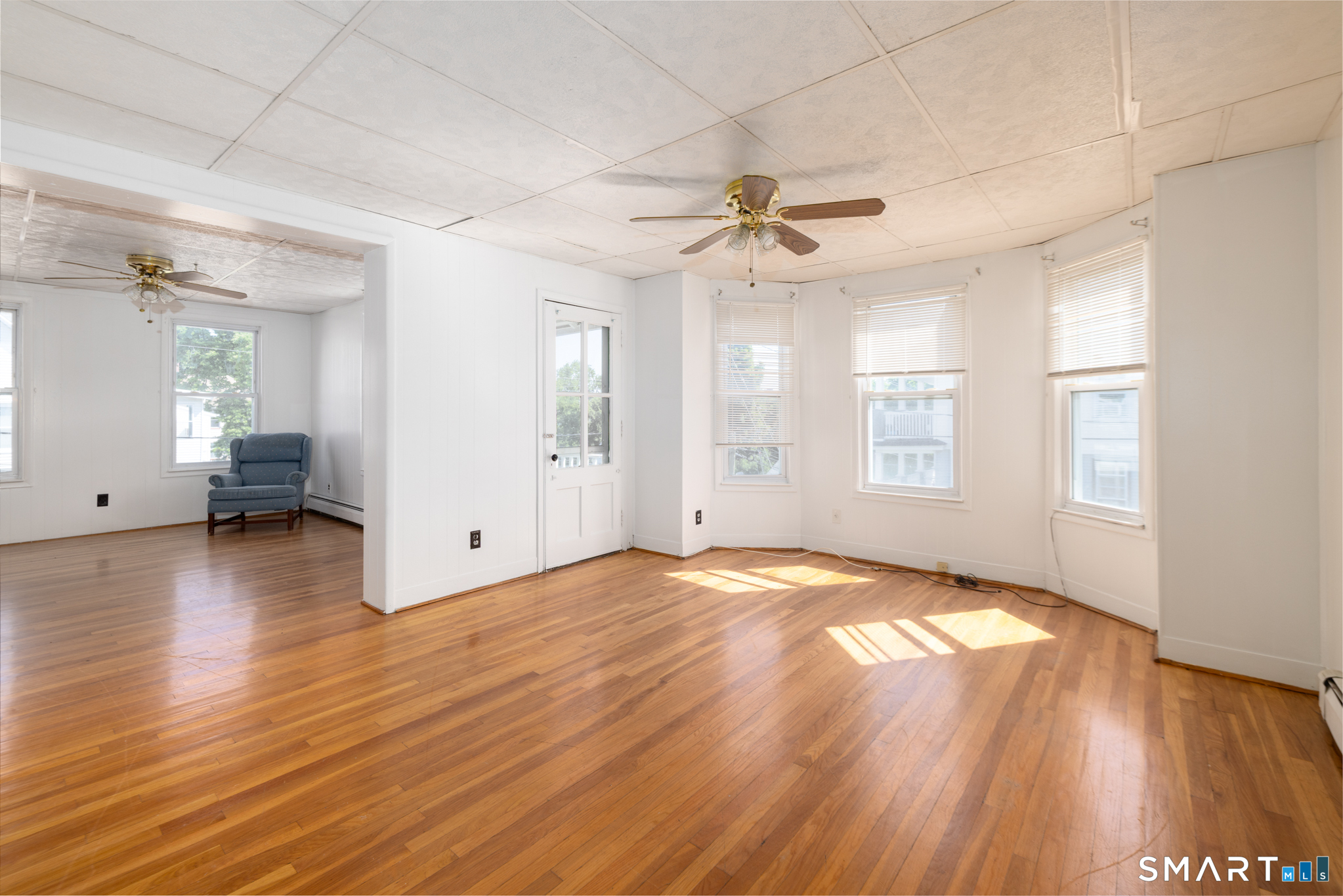 95 Sunnyside Avenue Waterbury, CT 06708 - Photo 11 of 27 2nd floor