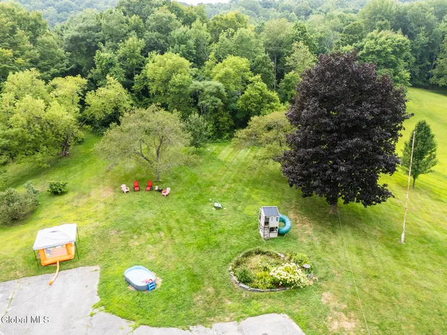 $400,000 | 271 Highway 22A, Middle Granville, NY 12849