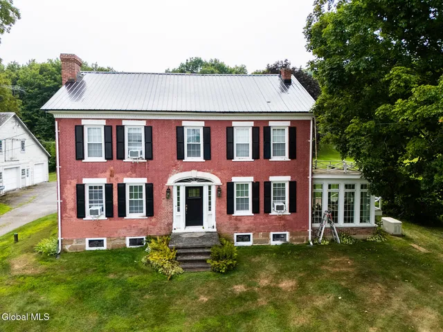 $400,000 | 271 Highway 22A, Middle Granville, NY 12849