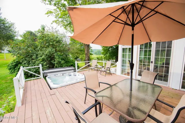 $400,000 | 271 Highway 22A, Middle Granville, NY 12849