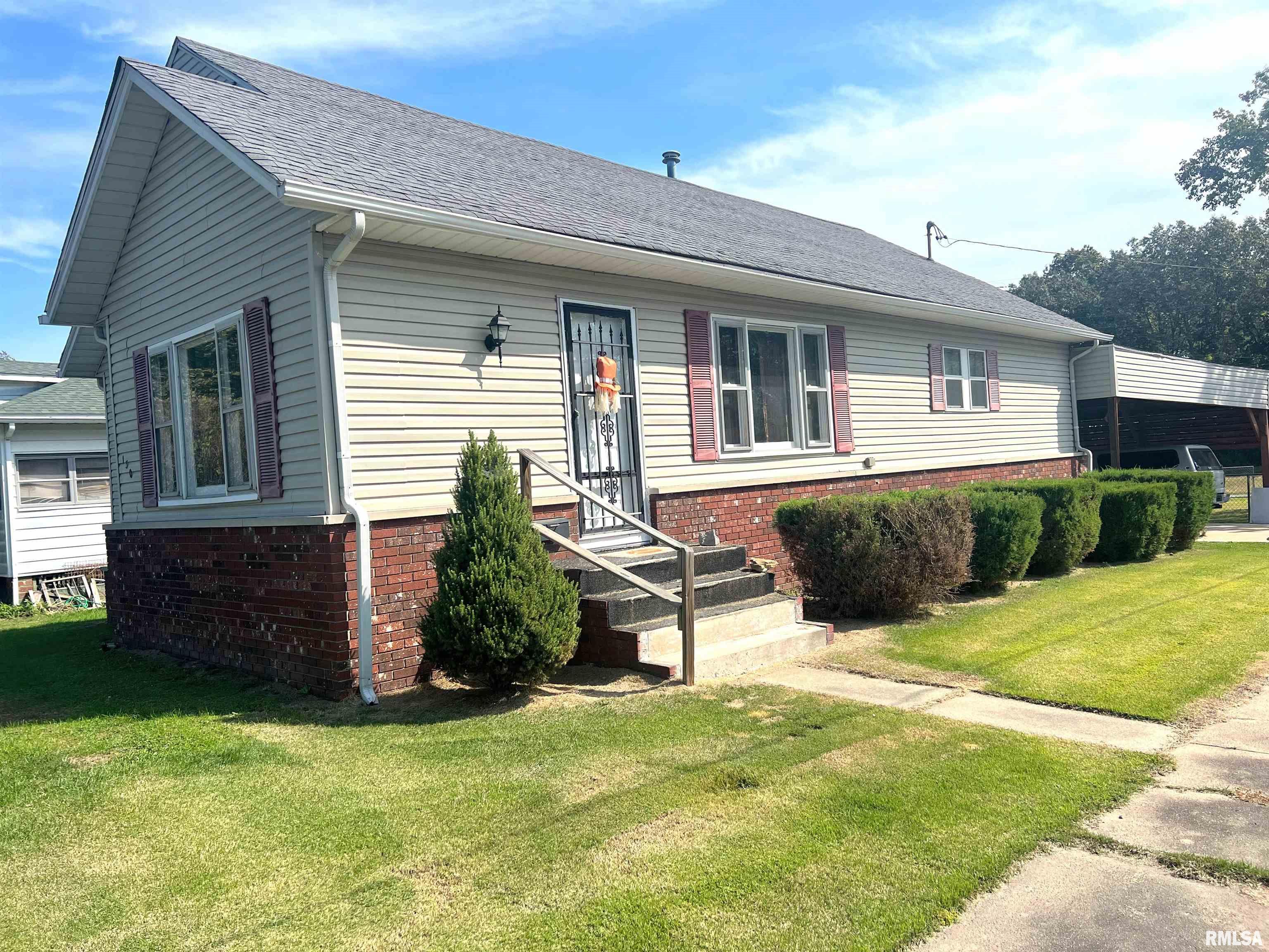130 Baggott Street Zeigler, IL 62999 - Photo 1 of 10 Gallery Image 1