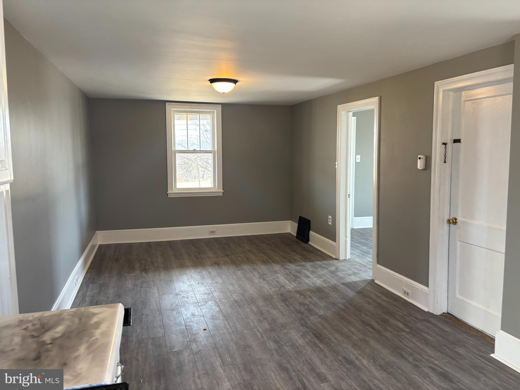 413 Warm Spring Road Chambersburg, PA 17202 - Photo 5 of 10