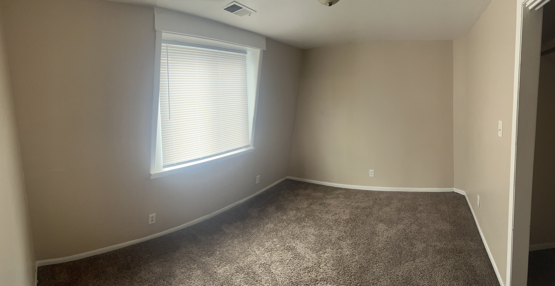 273 South 3rd Avenue Kankakee, IL 60901 - Photo 9 of 12