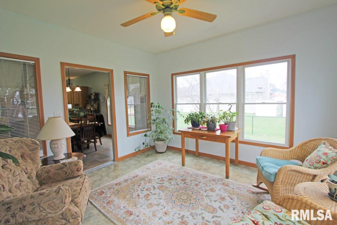 3904 Surry Pl Lane Springfield, IL 62711 - Photo 14 of 50