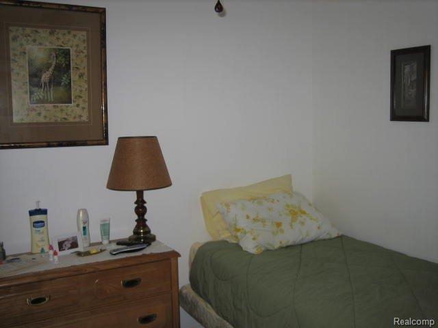 3233 Kenmore Road Berkley, MI 48072 - Photo 12 of 17 Kenmore 012.JPG