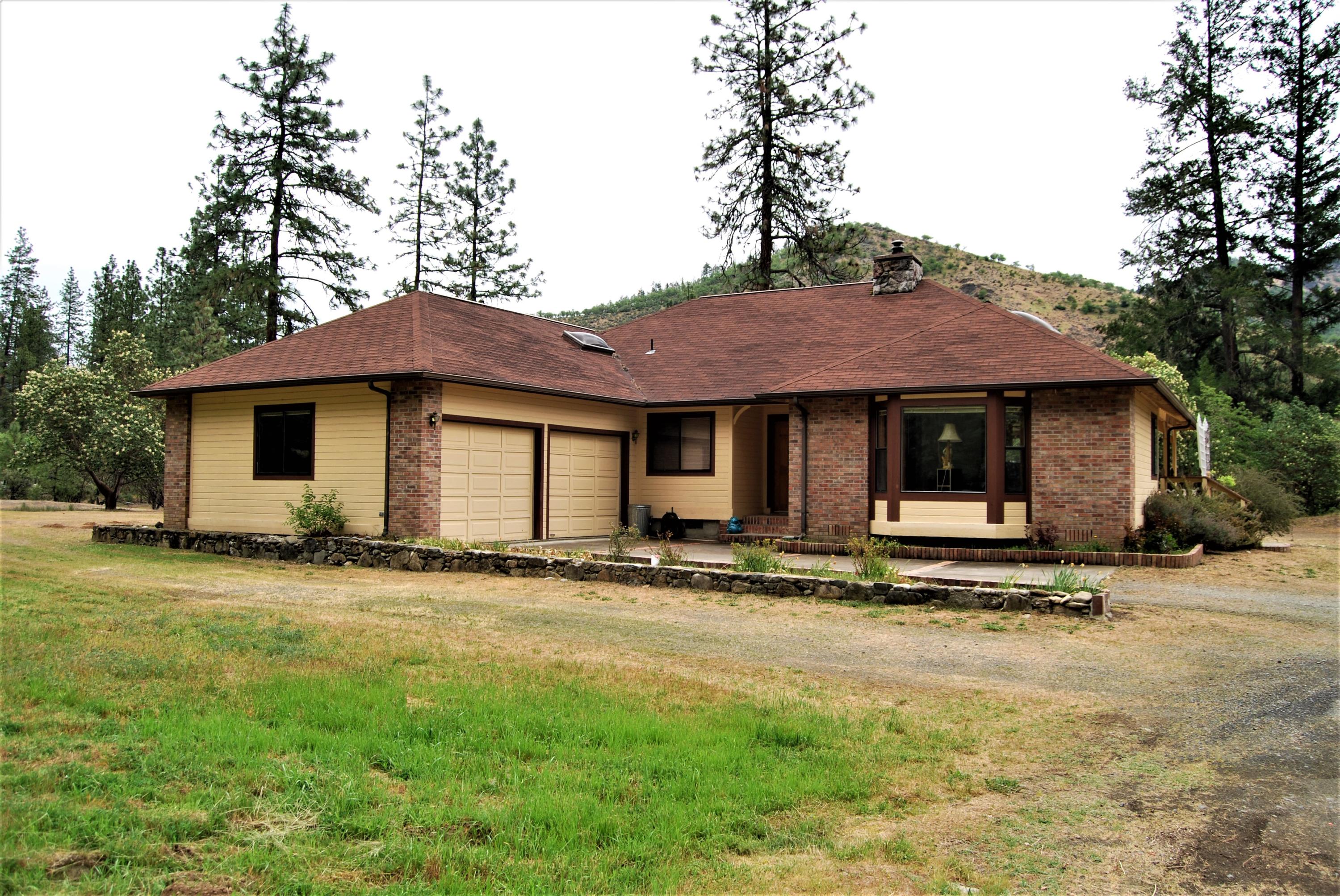 5994 Upper Applegate Road Jacksonville, OR 97530 - Photo 2 of 21 2