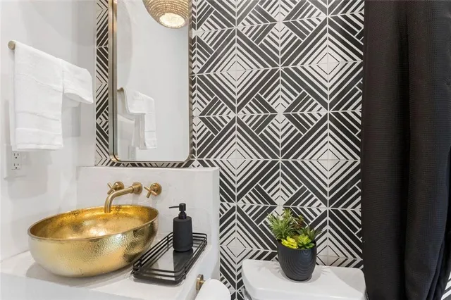 $5,250 | 724 Charles Allen Drive Northeast, Unit 4, Atlanta, GA 30308