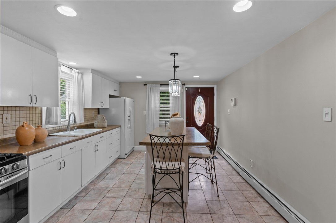 70 Palm Boulevard Warwick, RI 02888 - Photo 13 of 42