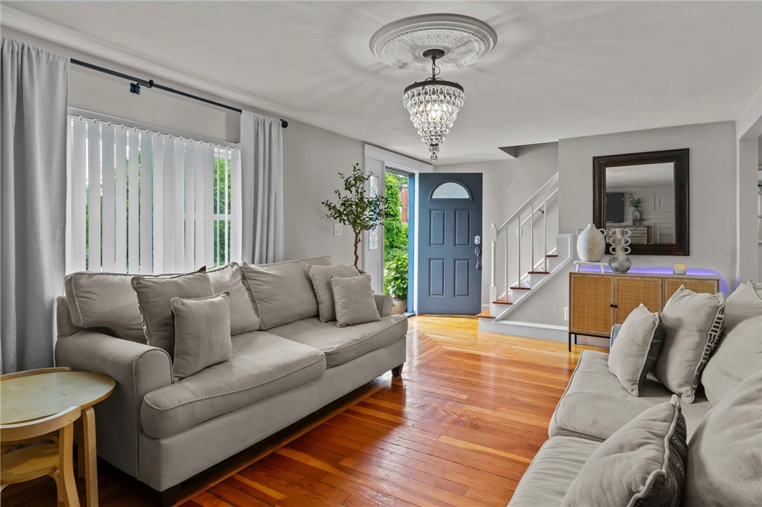 70 Palm Boulevard Warwick, RI 02888 - Photo 9 of 42