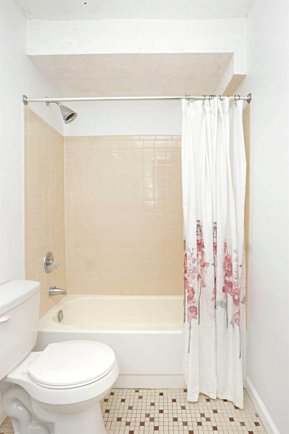 421 Redding Road, Unit 82 Lexington, KY 40517 - Photo 13 of 29 Photo 13