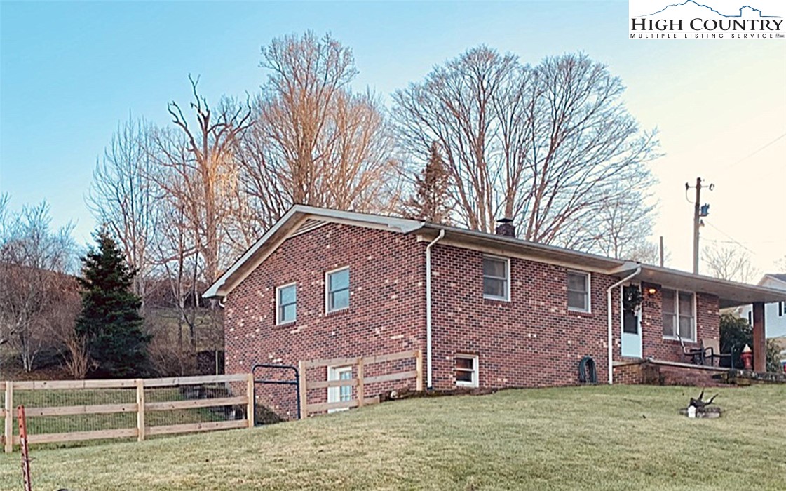 563 Preacher Blackburn Road Todd, NC 28684 - Photo 1 of 11 Gallery Image 1