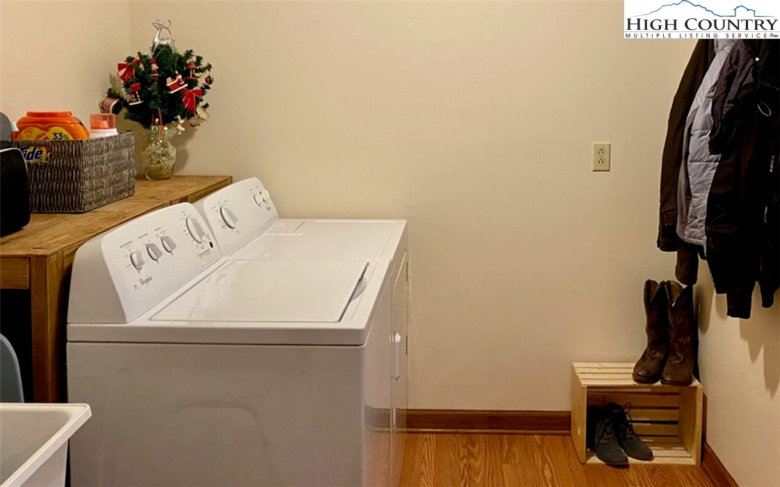 563 Preacher Blackburn Road Todd, NC 28684 - Photo 7 of 11 Gallery Image 7