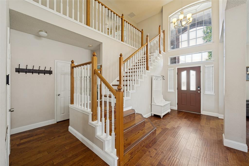 5013 Ridgecrest Drive The Colony, TX 75056 - Photo 6 of 32
