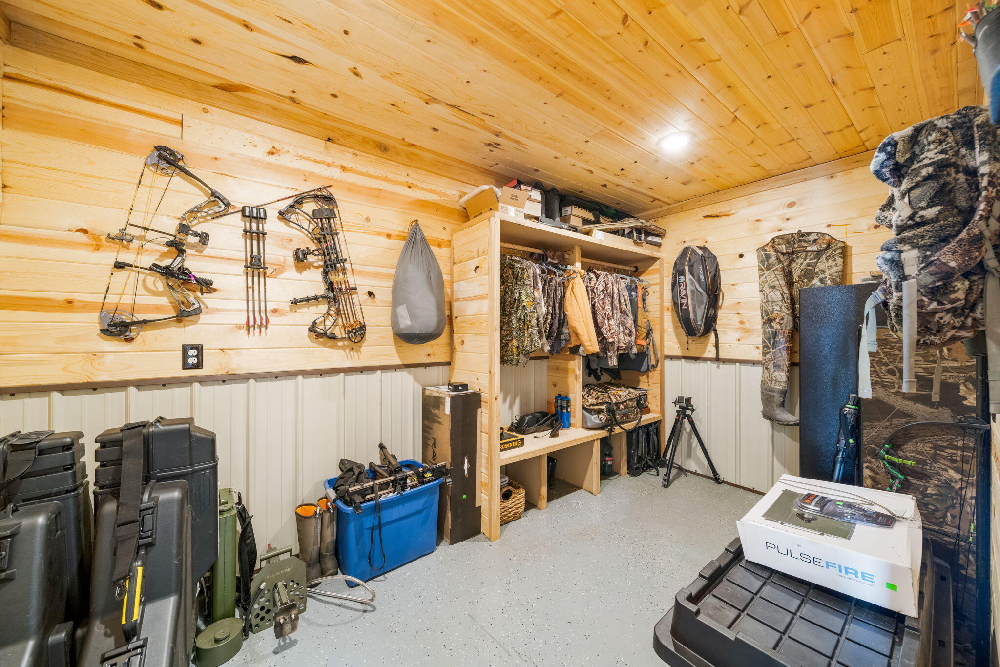 13737 East 380 Road Jay, OK 74346 - Photo 81 of 90 Hunting room/shop