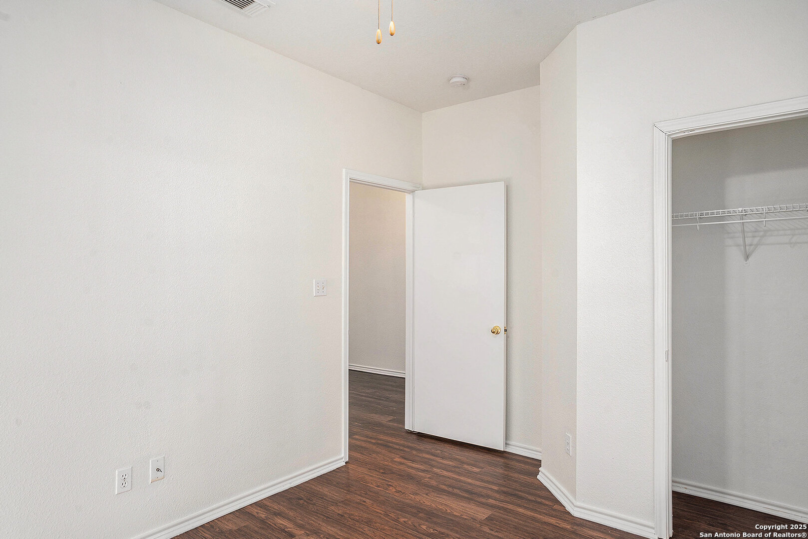 8206 Coppergate Converse, TX 78109 - Photo 12 of 16