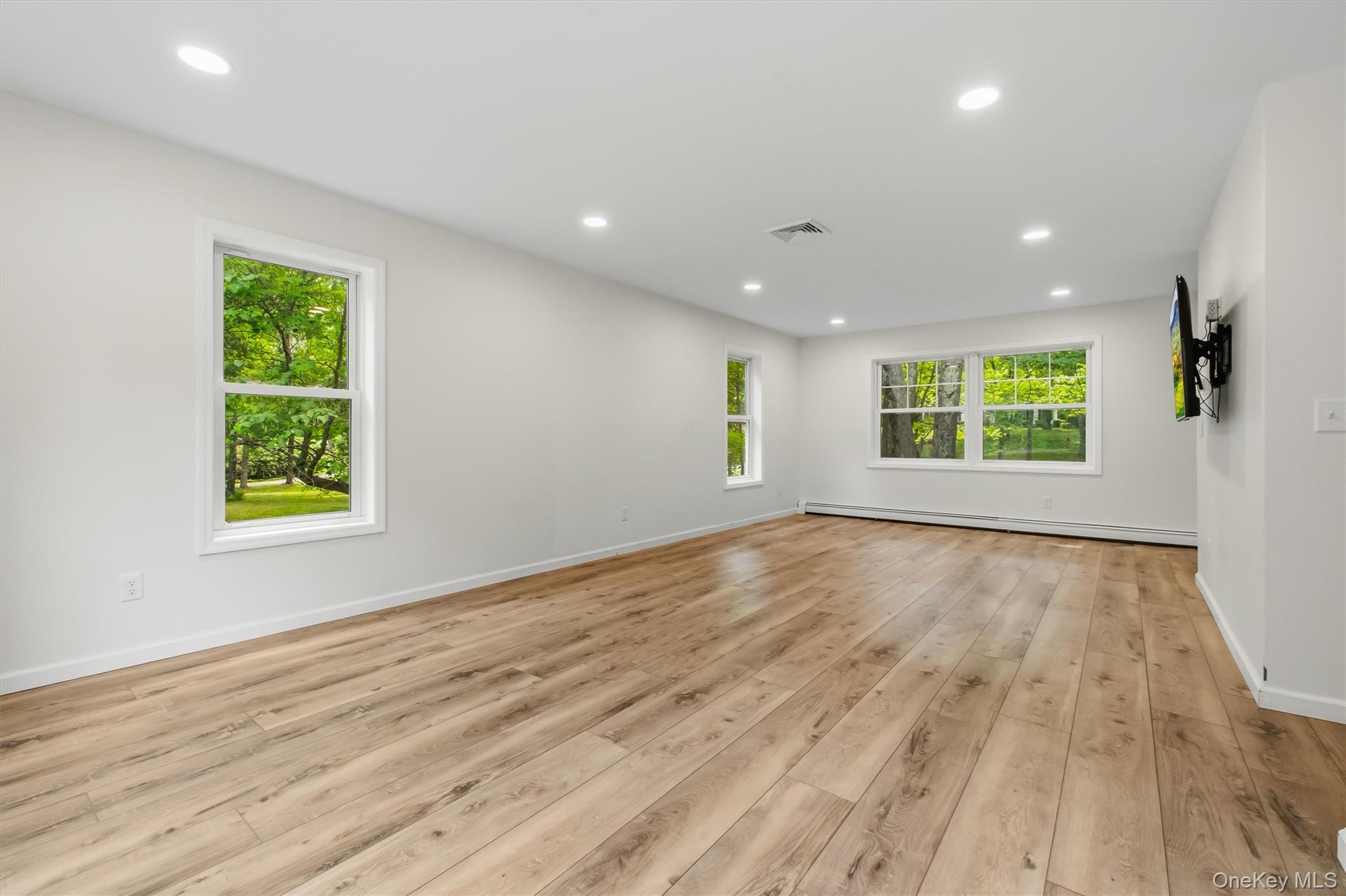 63 Hunt Road Wallkill, NY 12589 - Photo 18 of 43