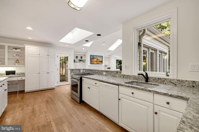 $1,285,000 | 5010 Fort Sumner Drive, Bethesda, MD 20816
