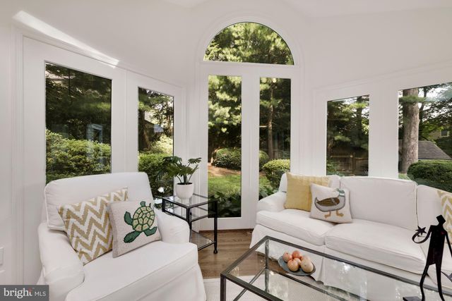 $1,285,000 | 5010 Fort Sumner Drive, Bethesda, MD 20816