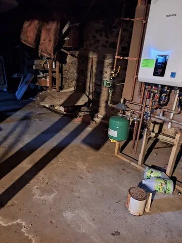 $725,000 | 70 Sterling Street, Worcester, MA 01610