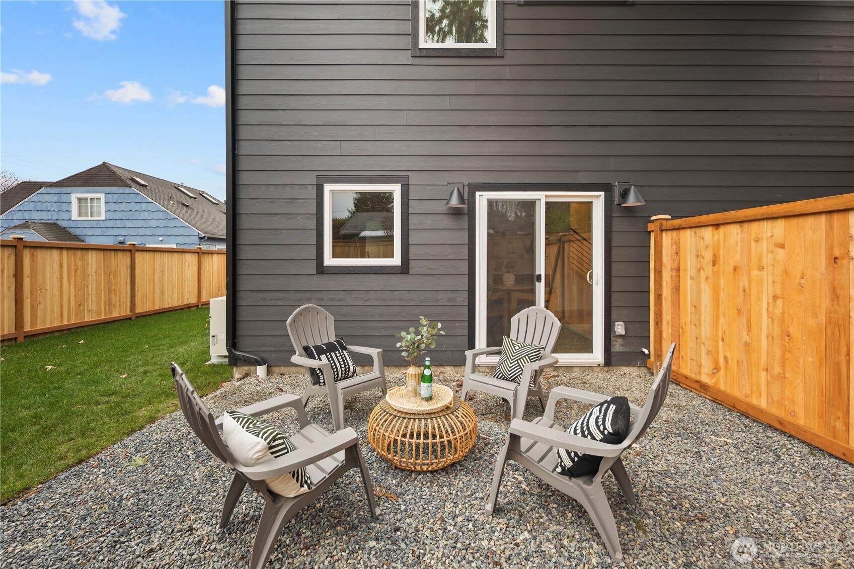 815 26th Avenue South, Unit B Seattle, WA 98144 - Photo 32 of 33 a view of a house with backyard and sitting area